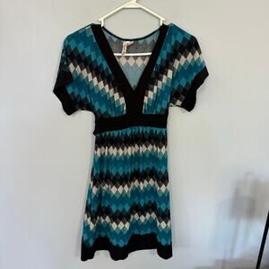 Heart Soul Diamond Pattern Blue Black Gray White Short Sleeve Dress Size Small